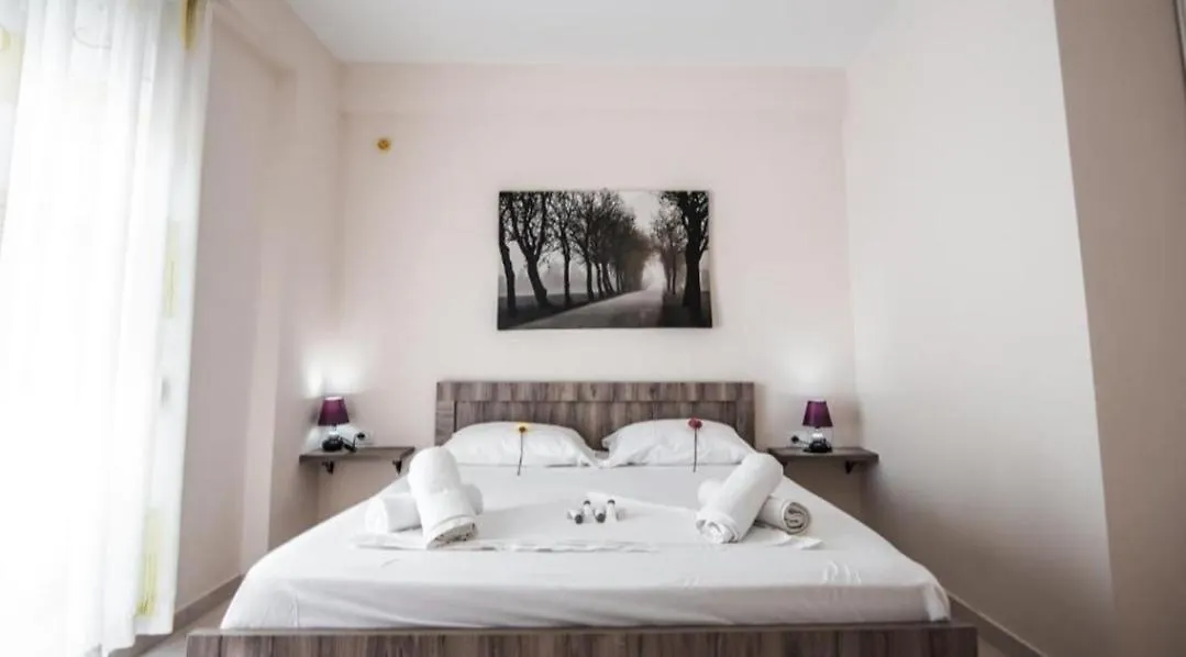 Summer Life Apartments Sarandë