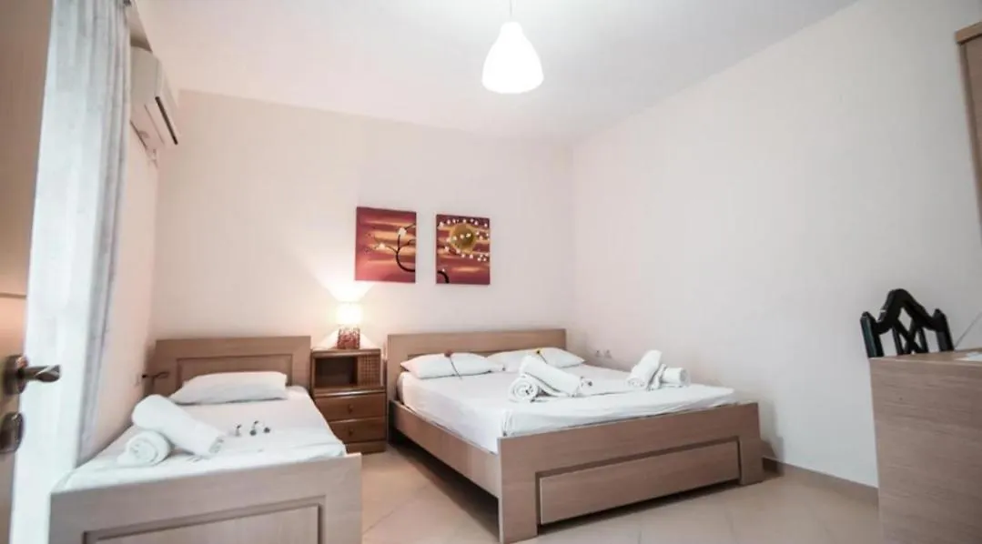 Summer Life Apartments Sarande