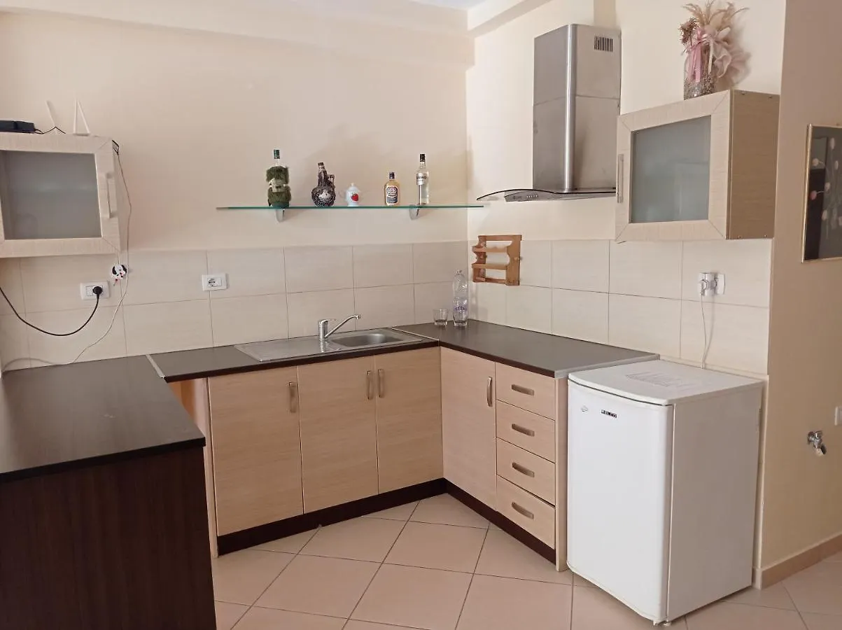 Summer Life Apartments Sarande